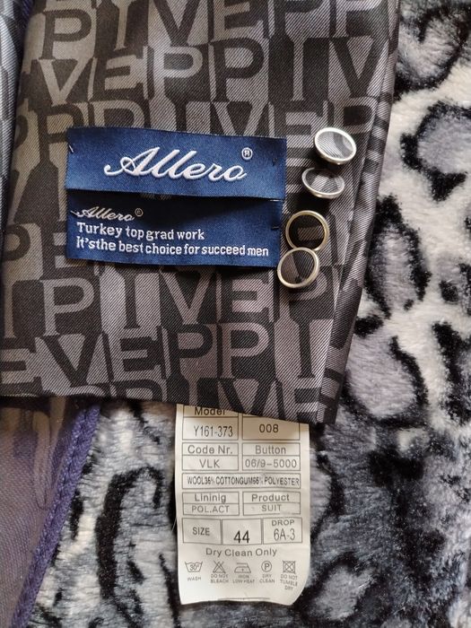 Продам костюм мужской