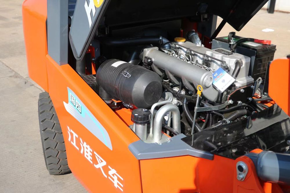 Продаётся новые вилочные погрузчики (Кара) 3-4.5 метровые