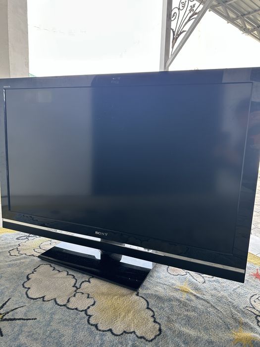 Телевизор LG диагональ 120см