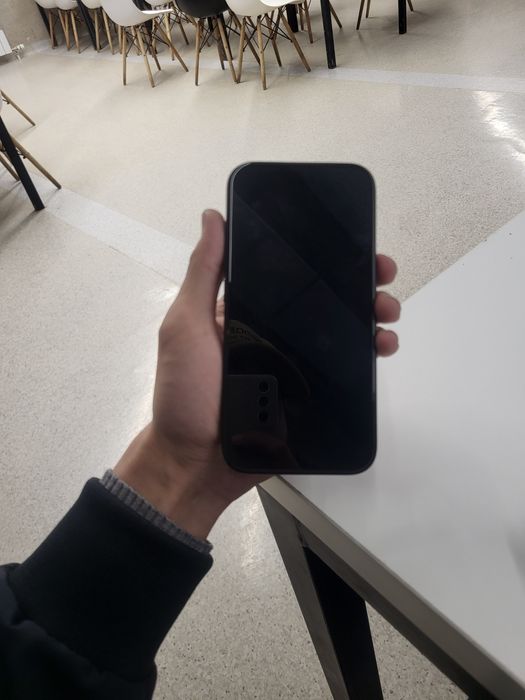 Iphone 16 на гарантий идеал