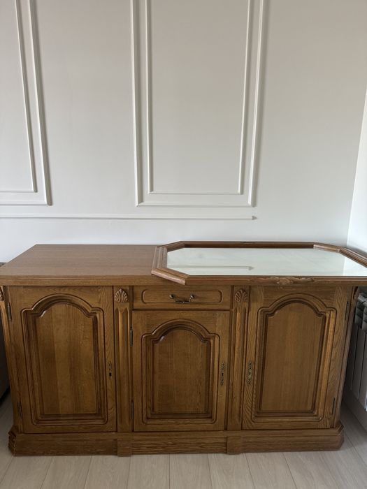 Продам шкаф с зеркалом