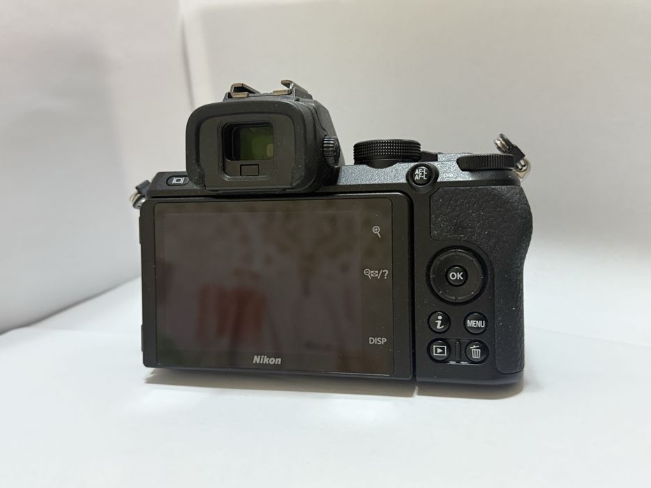 Nikon Z50 DX 16-50 Kit – почти неизползван