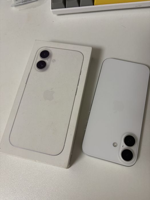Iphone 16 128GB white