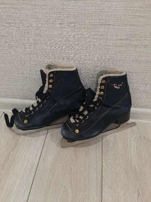 Продаю фигурные коньки