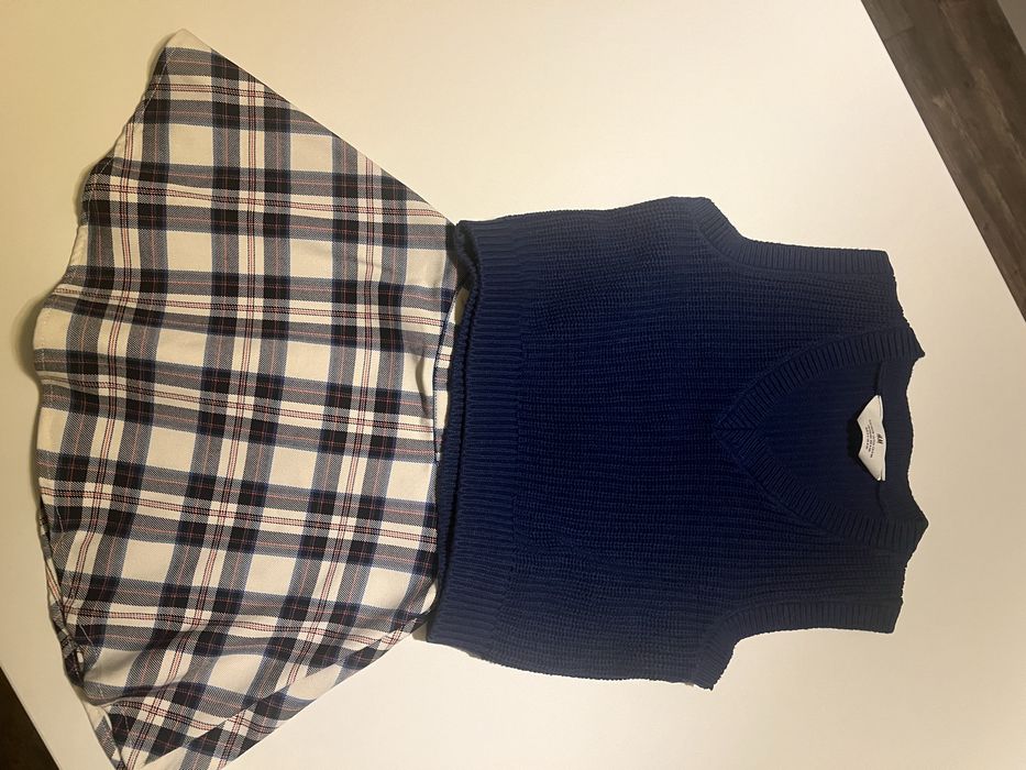 Set fustita cu vestuta tricotata