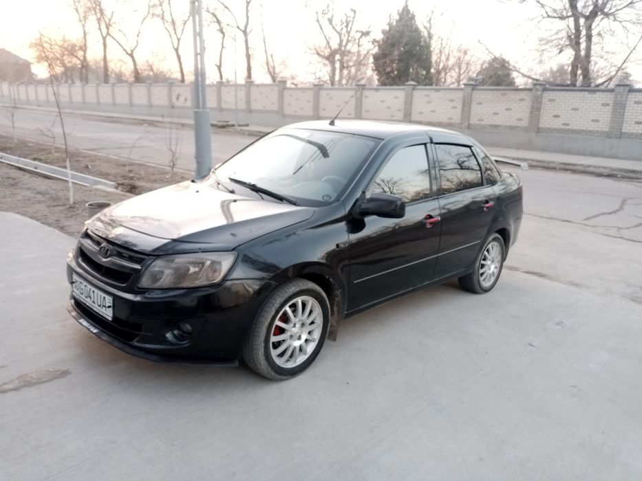 Продаю Ладу Гранту 2014 года