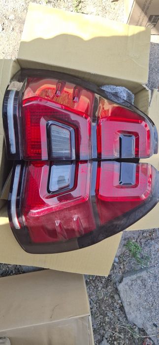 Фара сатылады задни