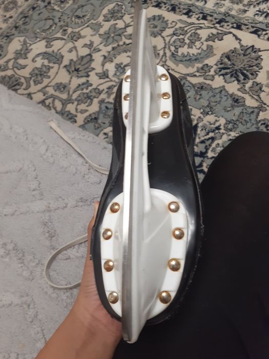 Продаётся коньки