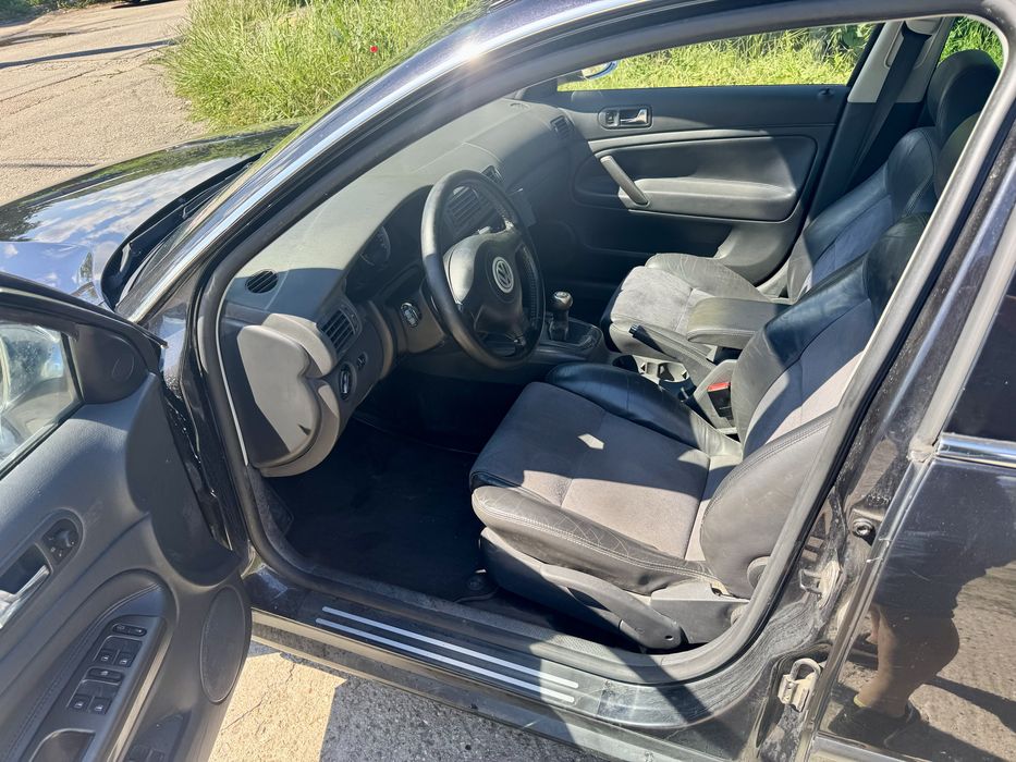 Vw Passat B5.5 din 2004 benzina euro 4 alcantara, clima, xenon