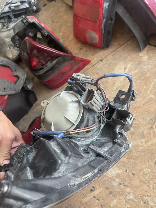 Ляв ксенонов фар за Nissan Murano