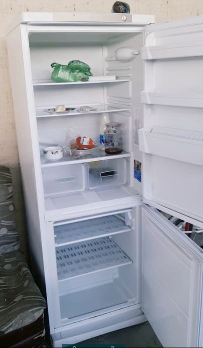 Холодильник- на запчасти