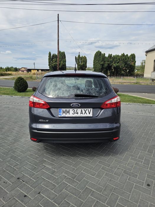 FORD Focus 2013 — imagine 5