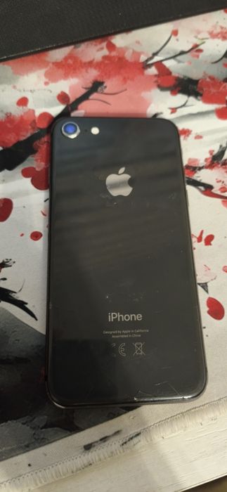 Iphone 8 64gb...