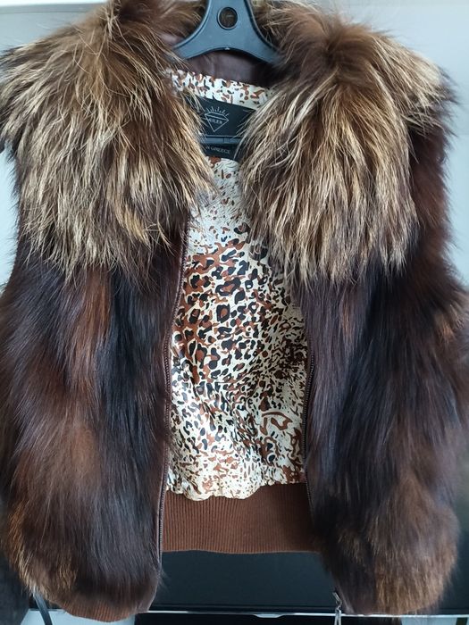Меховая безрукавка