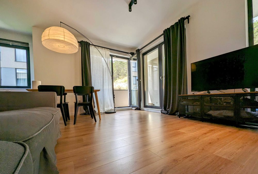 3 Camere, Bloc Tip Boutique, Loc de Parcare. Fara Agentie.