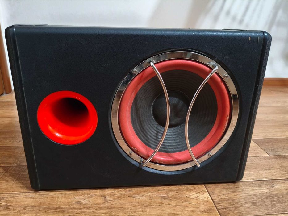 Продам два сабвуфера