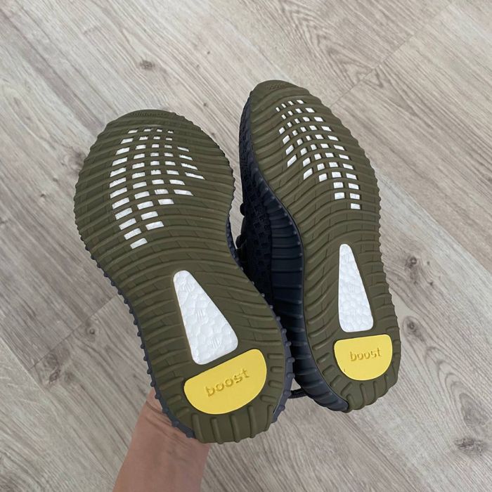 Adidas Yeezy Boost - 31 - детски