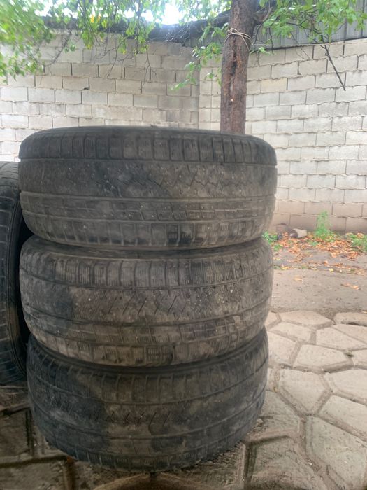 Продам Зимние шины