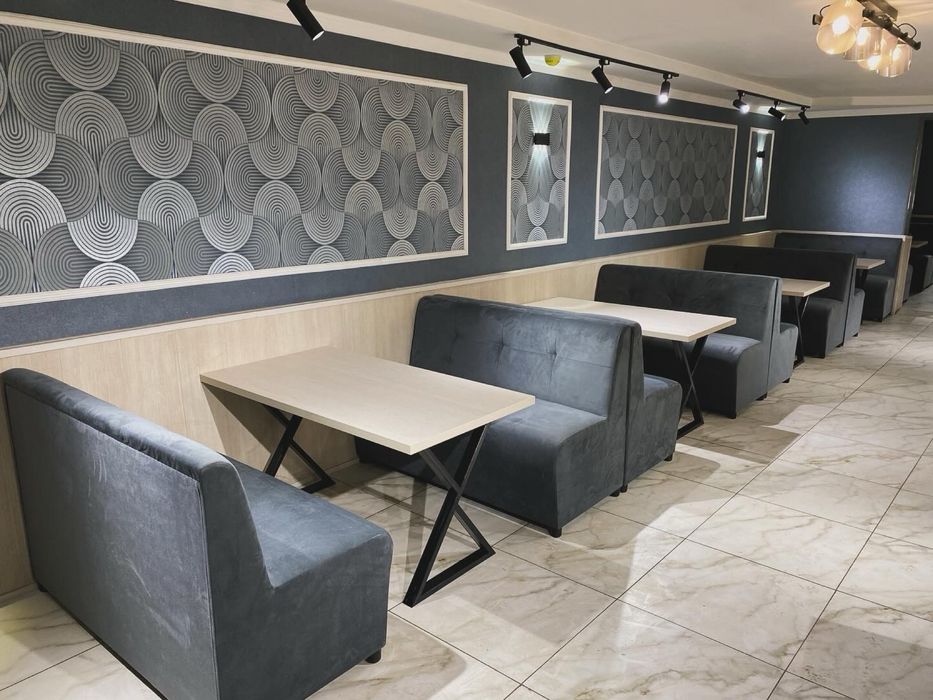 Диваны и столы для кафе