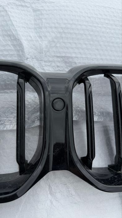 Решетка передня BMW G30