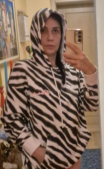Продавам суичър Джак енд Джоунс, Jack and Jones.