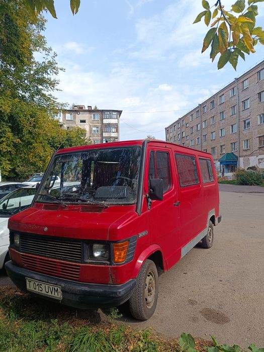 Mercedes-Benz 208d