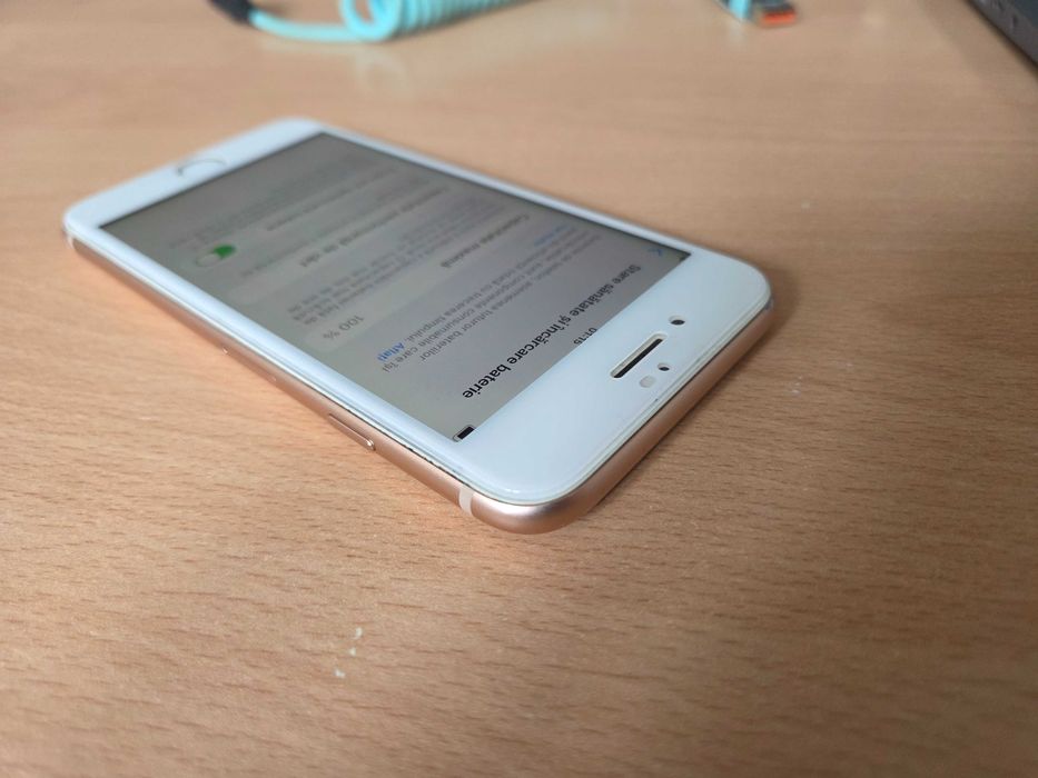 IPhone 8, 64GB, alb