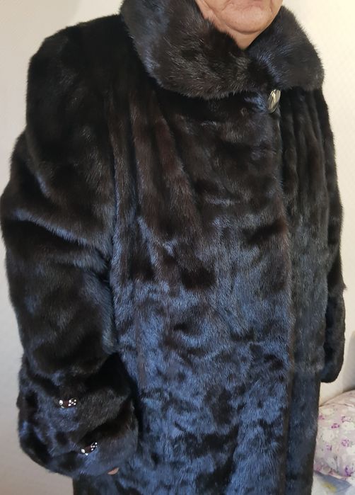 Норковая шуба(с этикеткой)