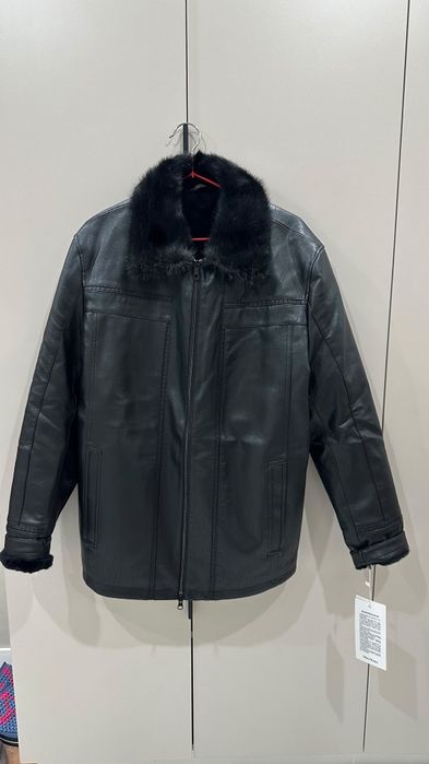 Продам кожаную куртку ( новая )