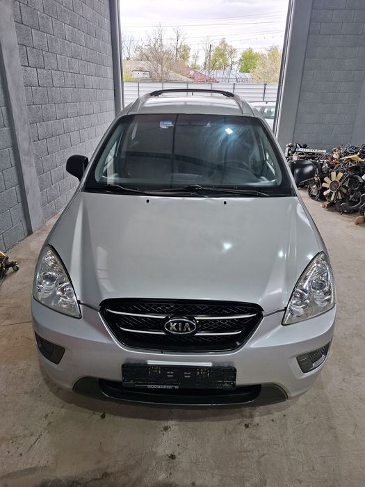 Motor,cutie Kia Carens 2.0 CRDI