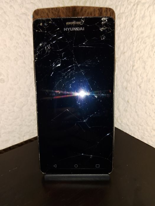 TТелефони на части