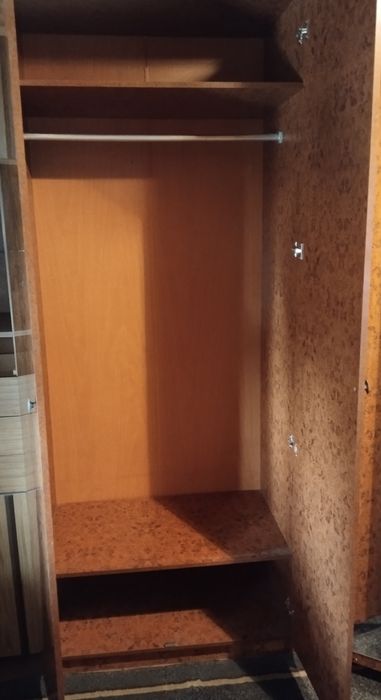 Шкафы для одежды