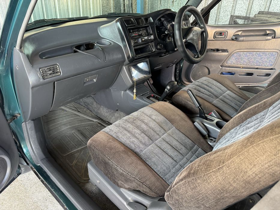 Продам  TAYOTA RAV-4