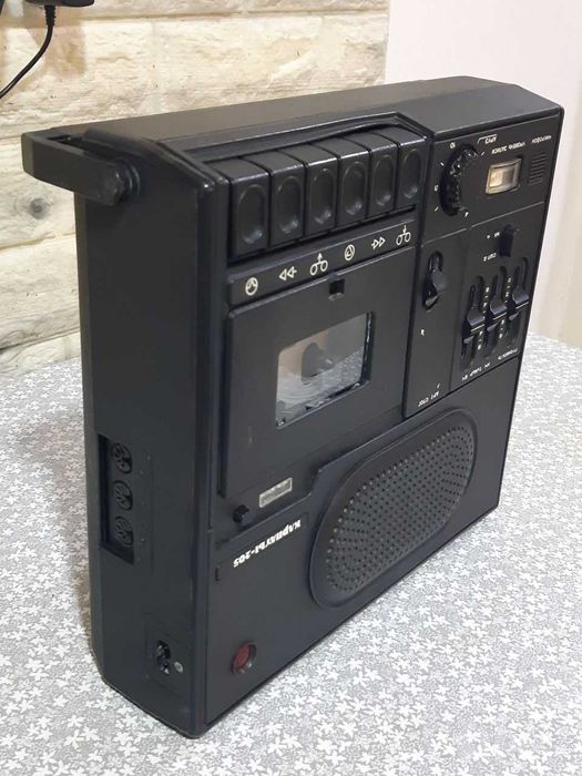 Магнитофон «Карпаты 205-1»