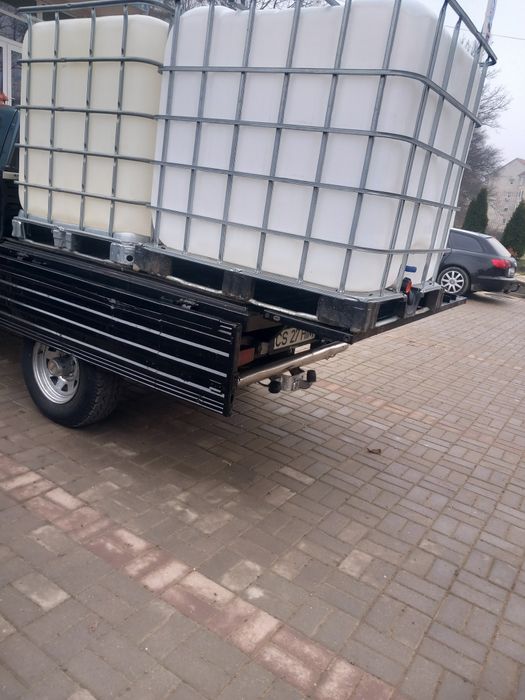 Bazin IBC pe palet din metal  și plastic
