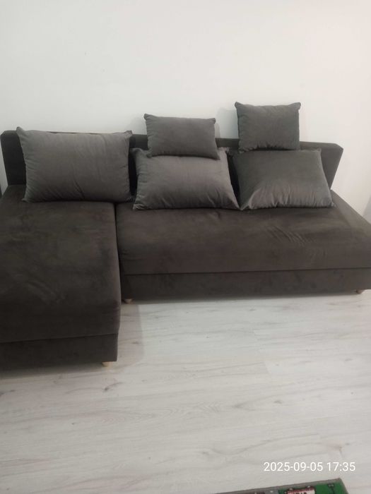 Vand canapea tip colțar