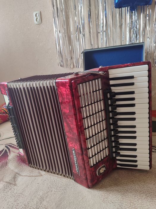 Аккардион сатылады