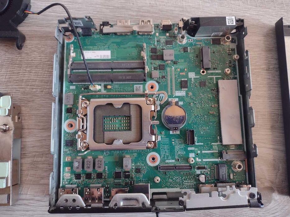 HP Pro mini 400 G9 Desktop PC