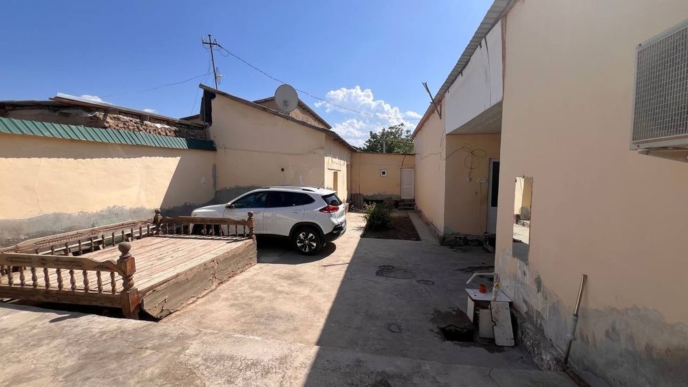 Арзон нархда ховли! Кармана Нарпай центр 3 сотих атрофида жойи зур