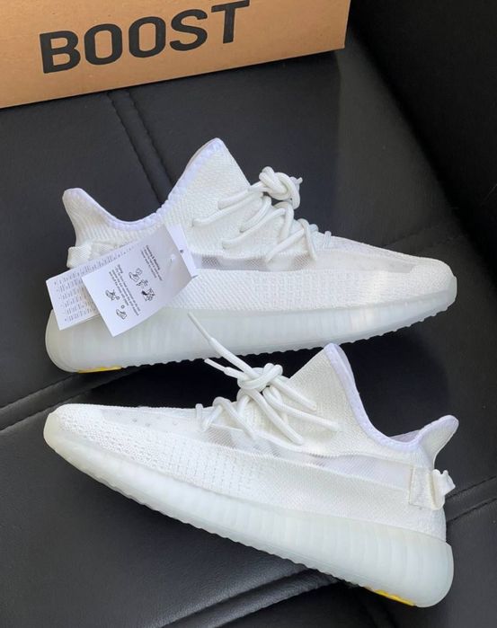 ULTIMELE PERECHI!! Adidasi / Sneakers Yeezy Boost 350 Alb Marimi 36-44 Unisex