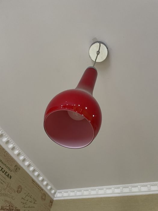 Светильники красные