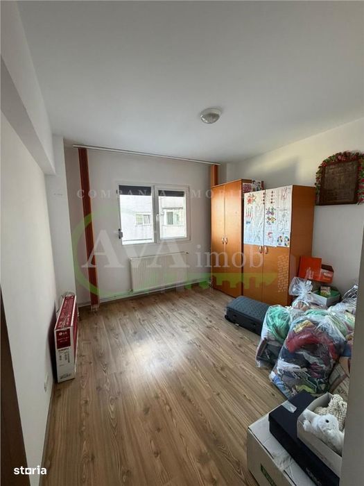 Apartament 3 camere decomandat, Zona Mioritei