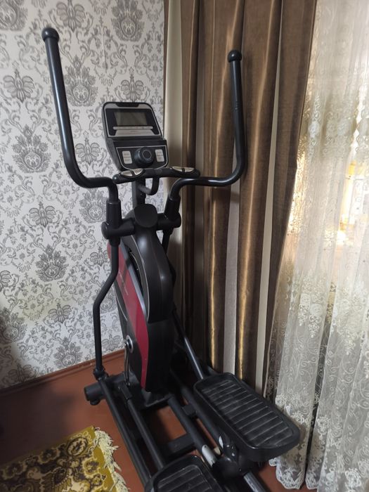 Эллиптический велотренажёр