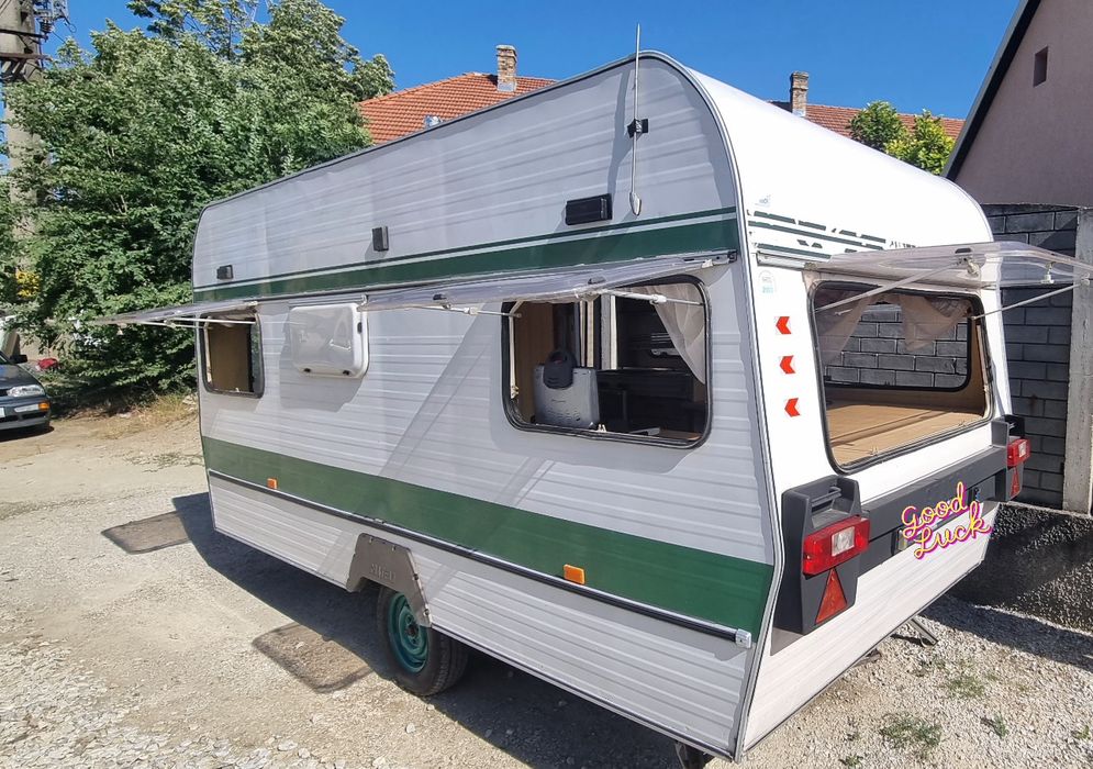 De colectie rulota comercială fastfood inmatriculata in Ro.