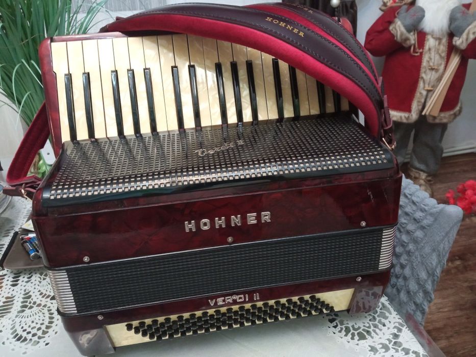 Acordeon 80 de bași in sita