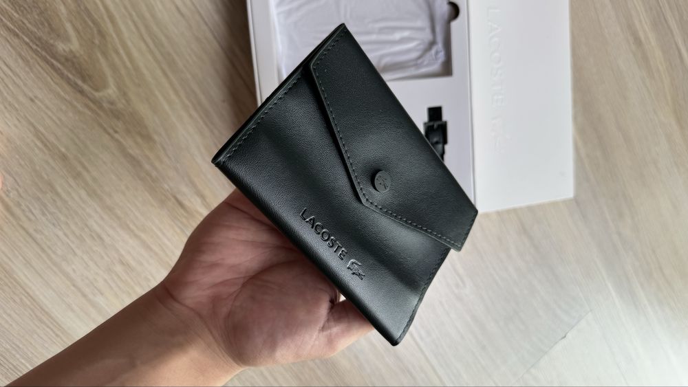 Паспортник от Lacoste