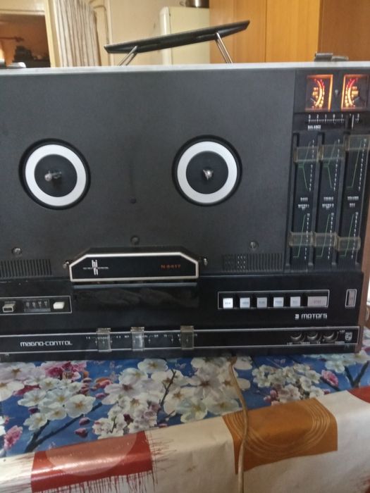 Magnetofon Philips 4417