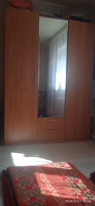 Продам шифонер срочно