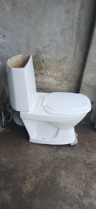 Сантехника унитаз