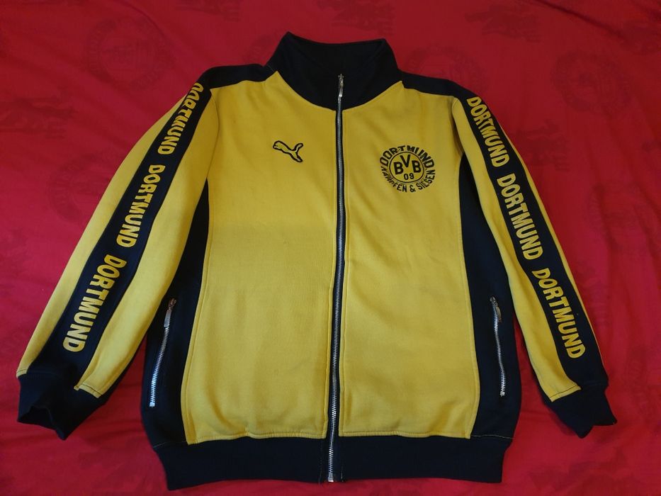 Bluza de barbati  -  150 lei.